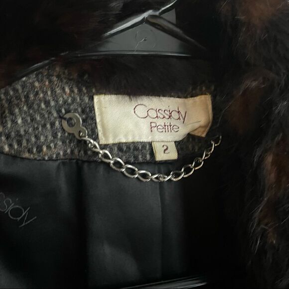 Cassidy Vintage Double Breasted Fur Collar Wool Coat - Picture 11 of 16